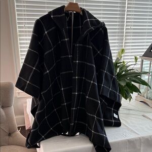 Stetson Plaid Hooded Cape in Black and White